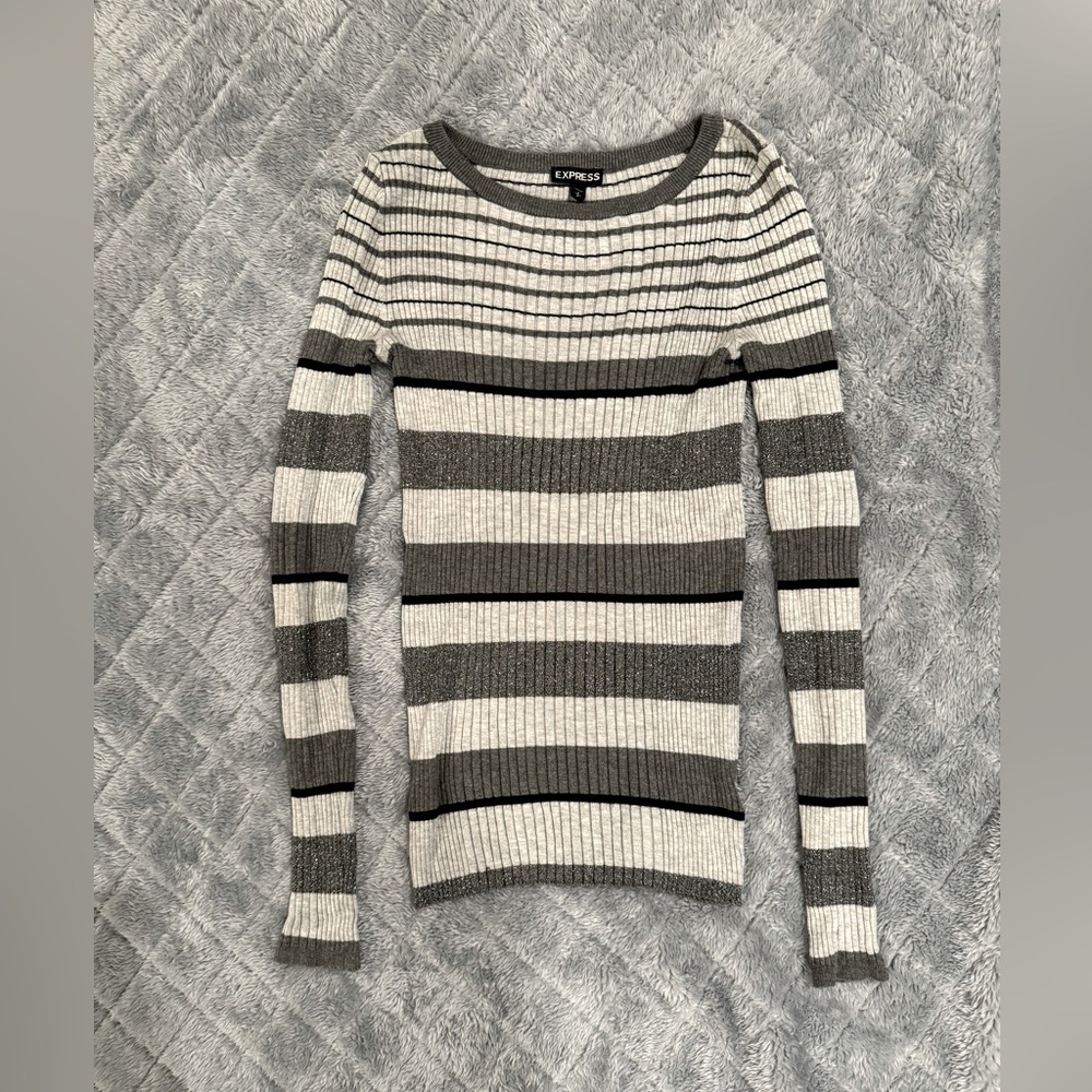 Express Striped Ribbed Long Sleeve Fitted Gray Shimmer Holiday Sweater | Small